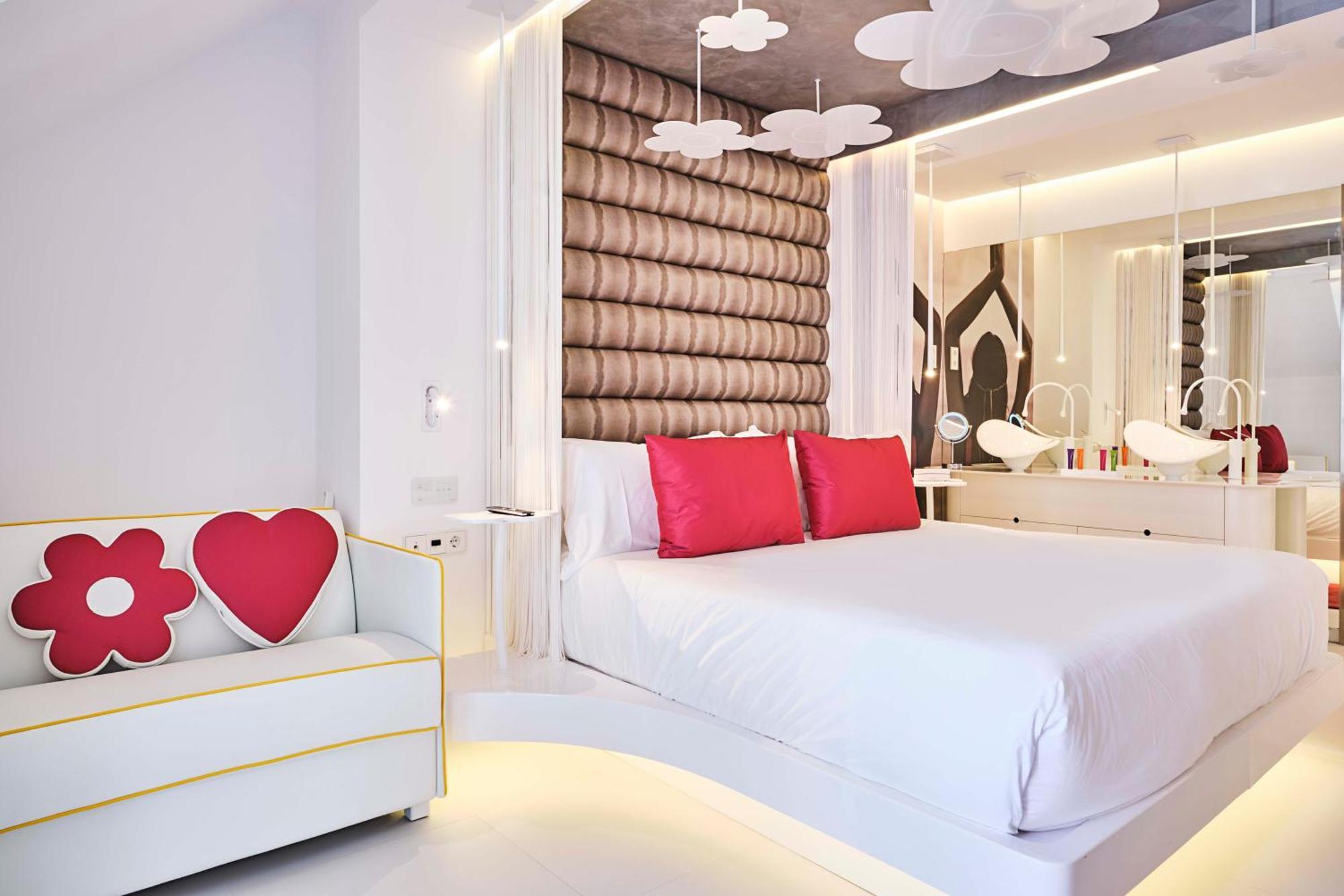 Five Flowers Hotel Formentera, Member Of Melia Collection Es Pujols Exterior photo