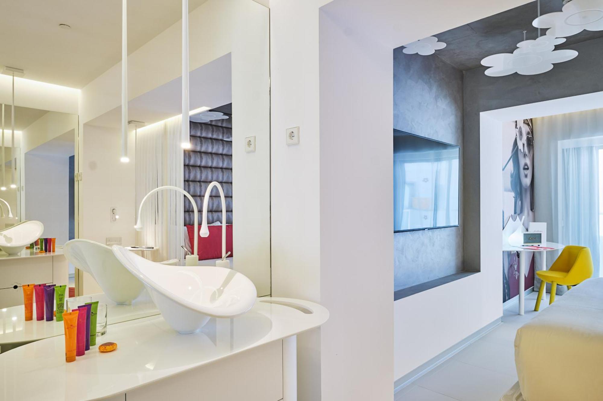 Five Flowers Hotel Formentera, Member Of Melia Collection Es Pujols Exterior photo