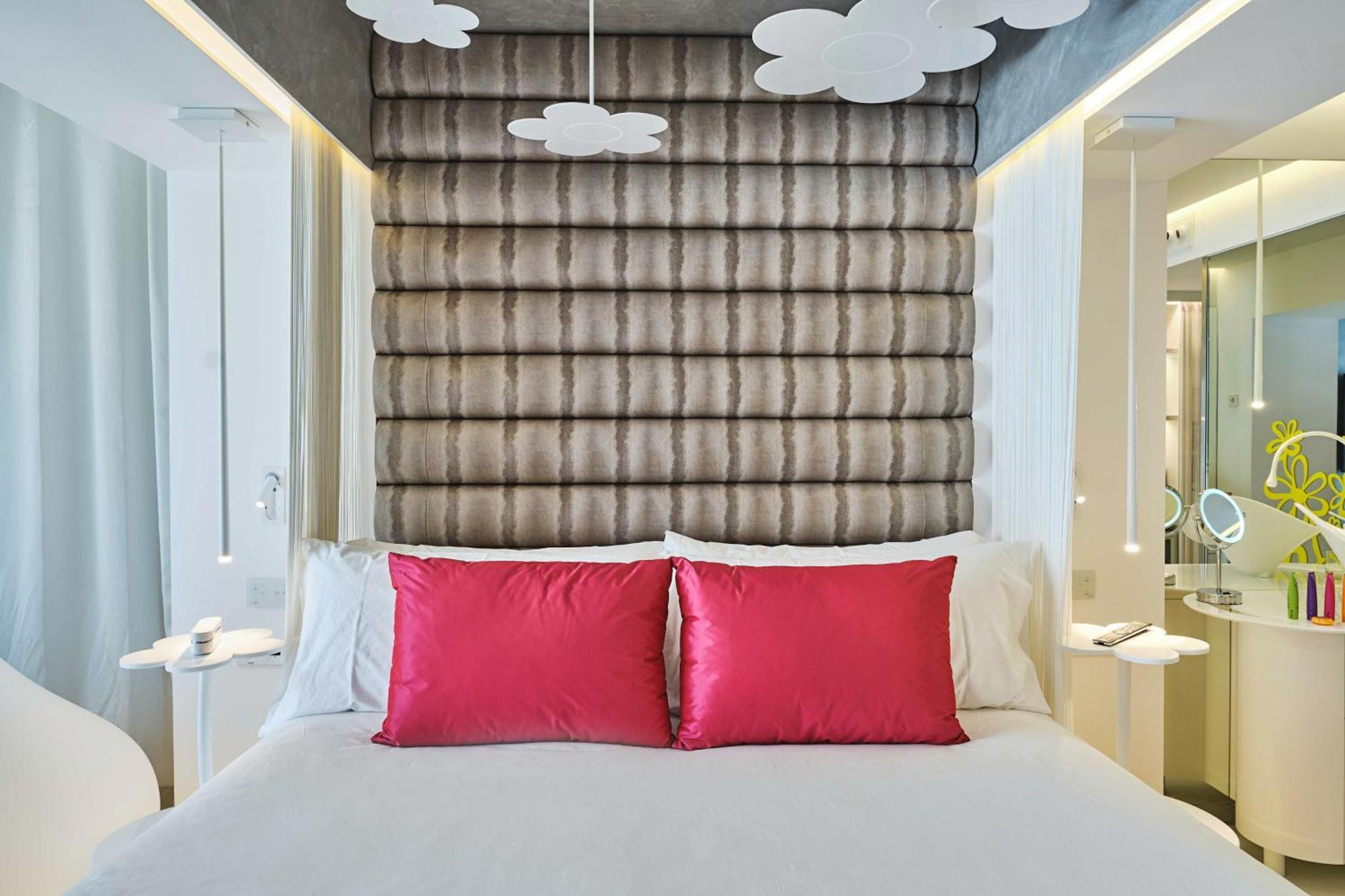 Five Flowers Hotel Formentera, Member Of Melia Collection Es Pujols Exterior photo